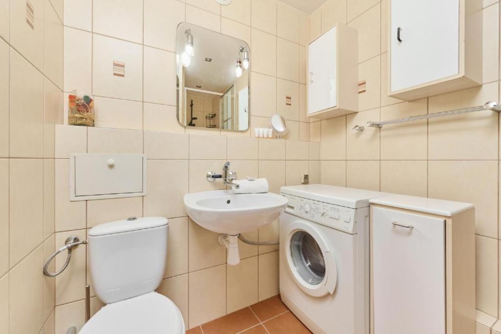 Apartment Klobucka Warschau Buitenkant foto